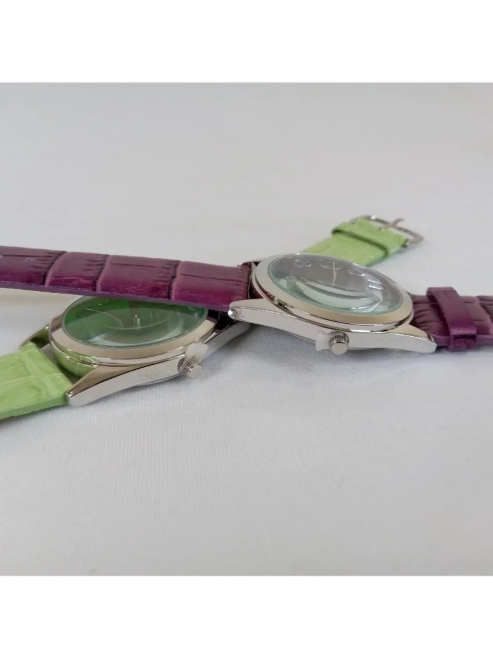 2 Gossip Women's Quartz Wristwatch Green Purple Embossed Leather NEW BATTERIES